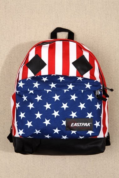 Ce sac à dos Eastpak est parfait pour la rentrée scolaire et est en plus en  promotion - Le Parisien
